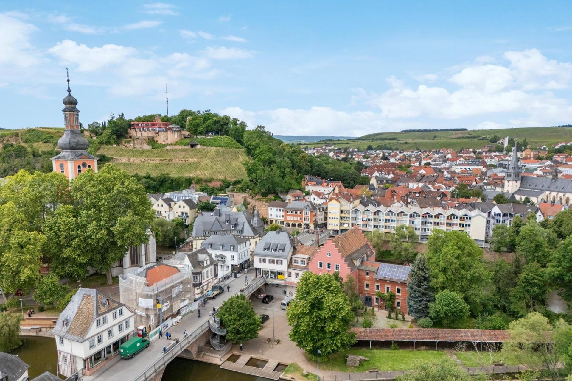 Altstadt Apartment Am Wasser Mit Parkplatz Und Riesigem Garten Bad Kreuznach Luaran gambar